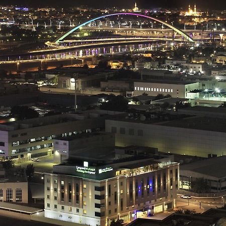 Holiday Inn Express Dubai Safa Park, An Ihg Hotel المظهر الخارجي الصورة