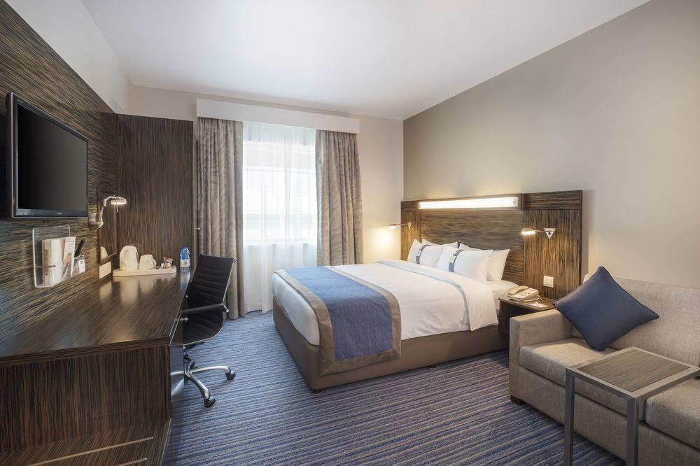 Holiday Inn Express Dubai Safa Park, An Ihg Hotel المظهر الخارجي الصورة