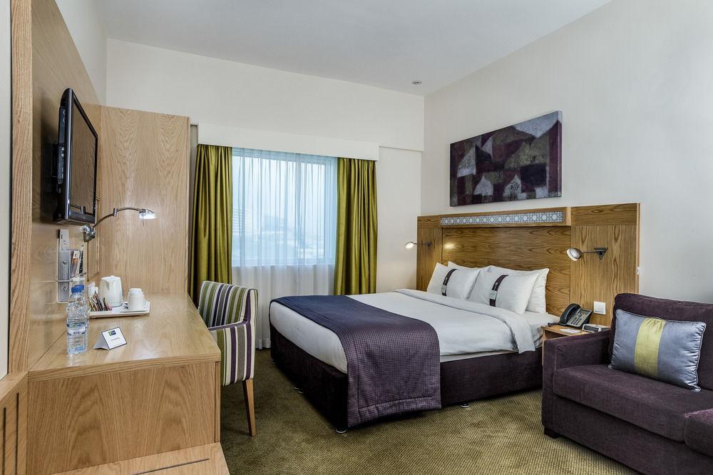 Holiday Inn Express Dubai Safa Park, An Ihg Hotel المظهر الخارجي الصورة