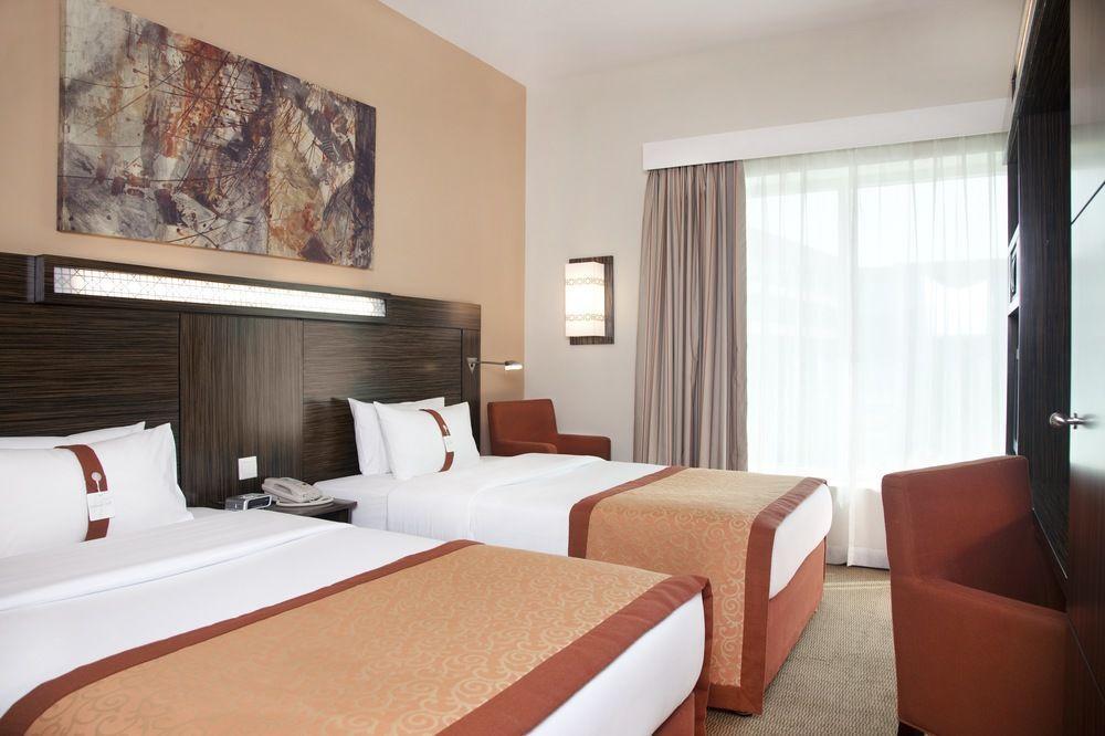 Holiday Inn Express Dubai Safa Park, An Ihg Hotel المظهر الخارجي الصورة