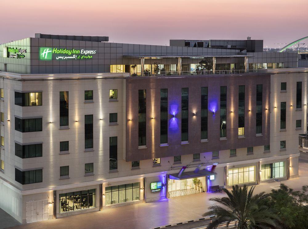 Holiday Inn Express Dubai Safa Park, An Ihg Hotel المظهر الخارجي الصورة