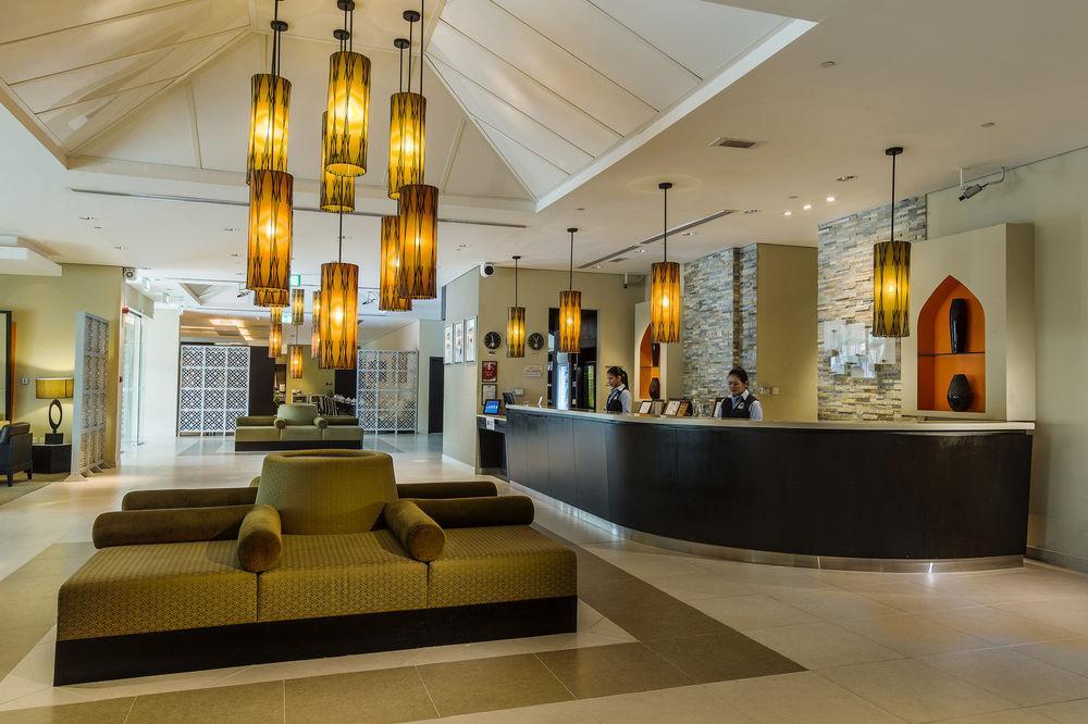 Holiday Inn Express Dubai Safa Park, An Ihg Hotel المظهر الخارجي الصورة